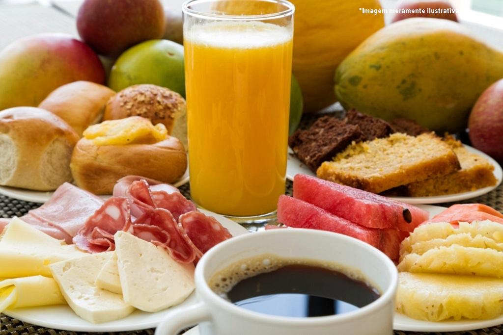 hotéis bons e baratos em Curitiba