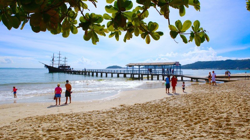 Florianópolis o que fazer dicas praias pontos turísticos ilhas Santa Catarina férias viagem hotel pousadas hotéis turismo passeios Praia de Canasvieirasc